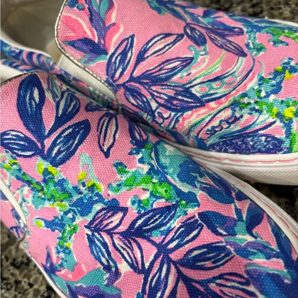 Lilly Pulitzer Julie Slip On Canvas tropical Skater Sneakers Size 6